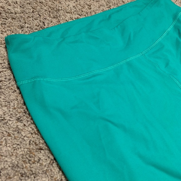 Fabletics Salar Mid-Rise Printed “Watch Me” PowerHold Legging - Picture 10 of 12